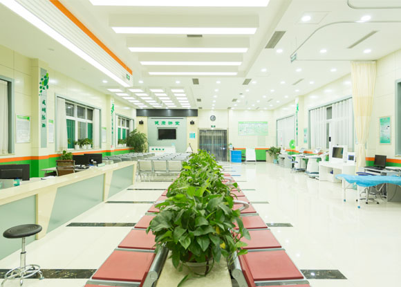 安居医院智能公共卫生服务大厅―健康小屋安装完毕