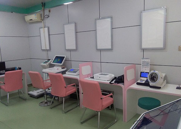 宝鸡市人大代表参观健康小屋