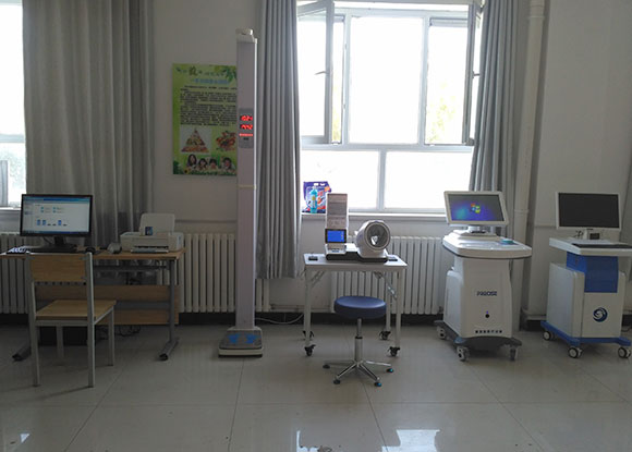 新疆伊宁市托格拉克乡喀里也尔村